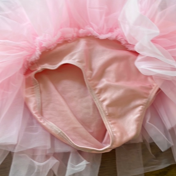 Child’s Medium Dance Costume, Ballerina, Ballet, Halloween, Dress-Up - Picture 4 of 4
